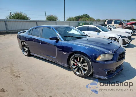 2013 Dodge Charger Srt-8 z USA, uszkodzony, nr VIN 2C3CDXEJ4DH586736